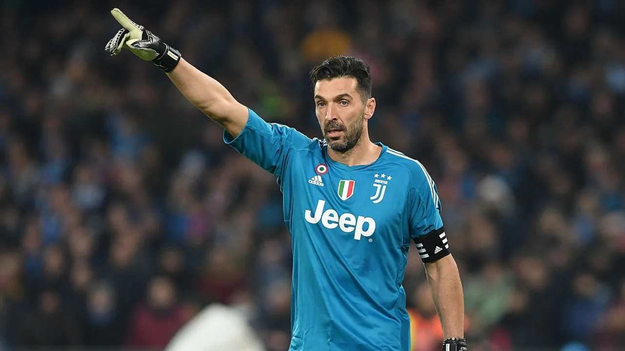 10 lý do khiến bạn đổ gục trước 'anh già khó tính' Gianluigi Buffon - Bóng Đá