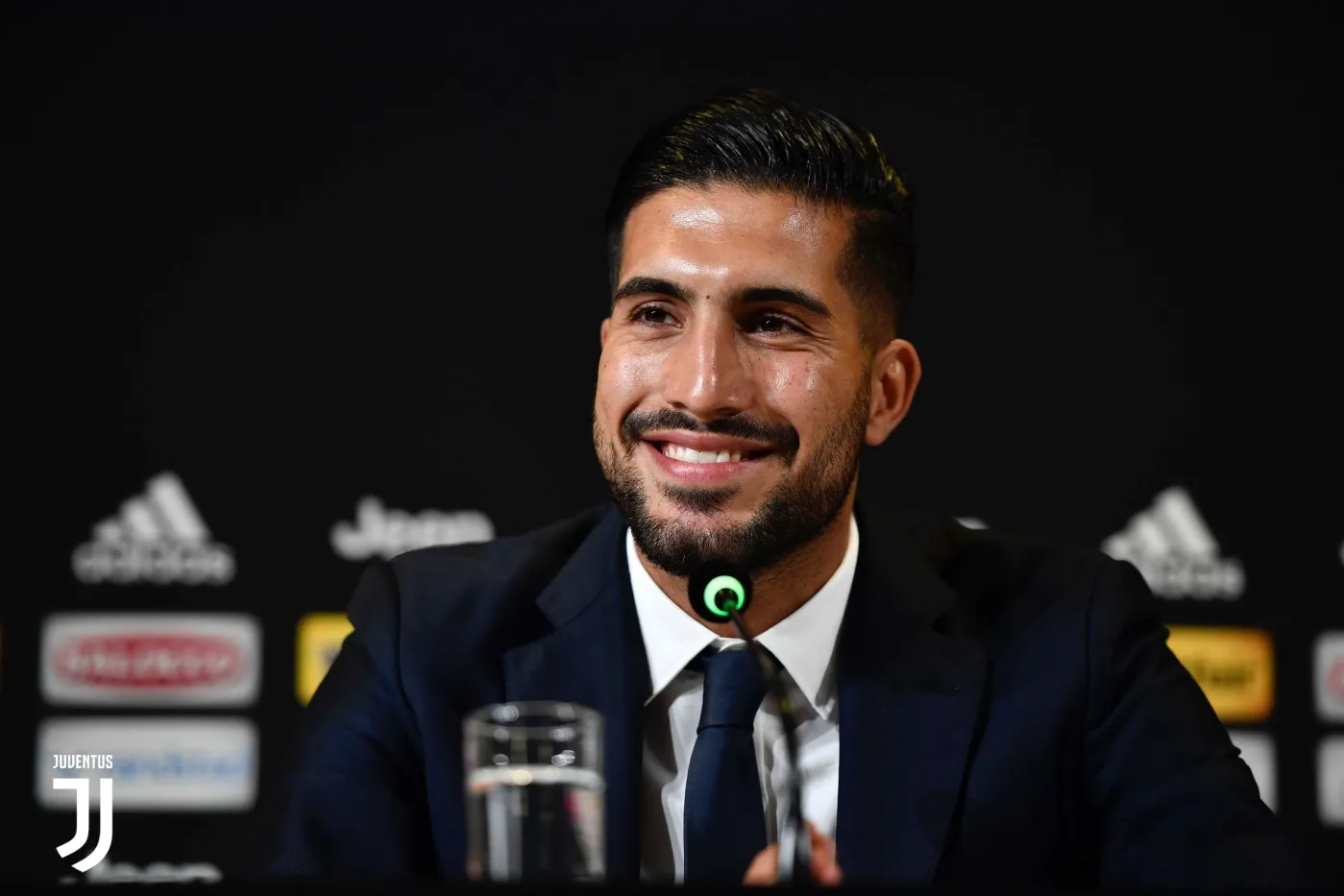 Emre Can nói gì về thương vụ Ronaldo trong buổi họp báo ra mắt chính thức Juve? - Bóng Đá