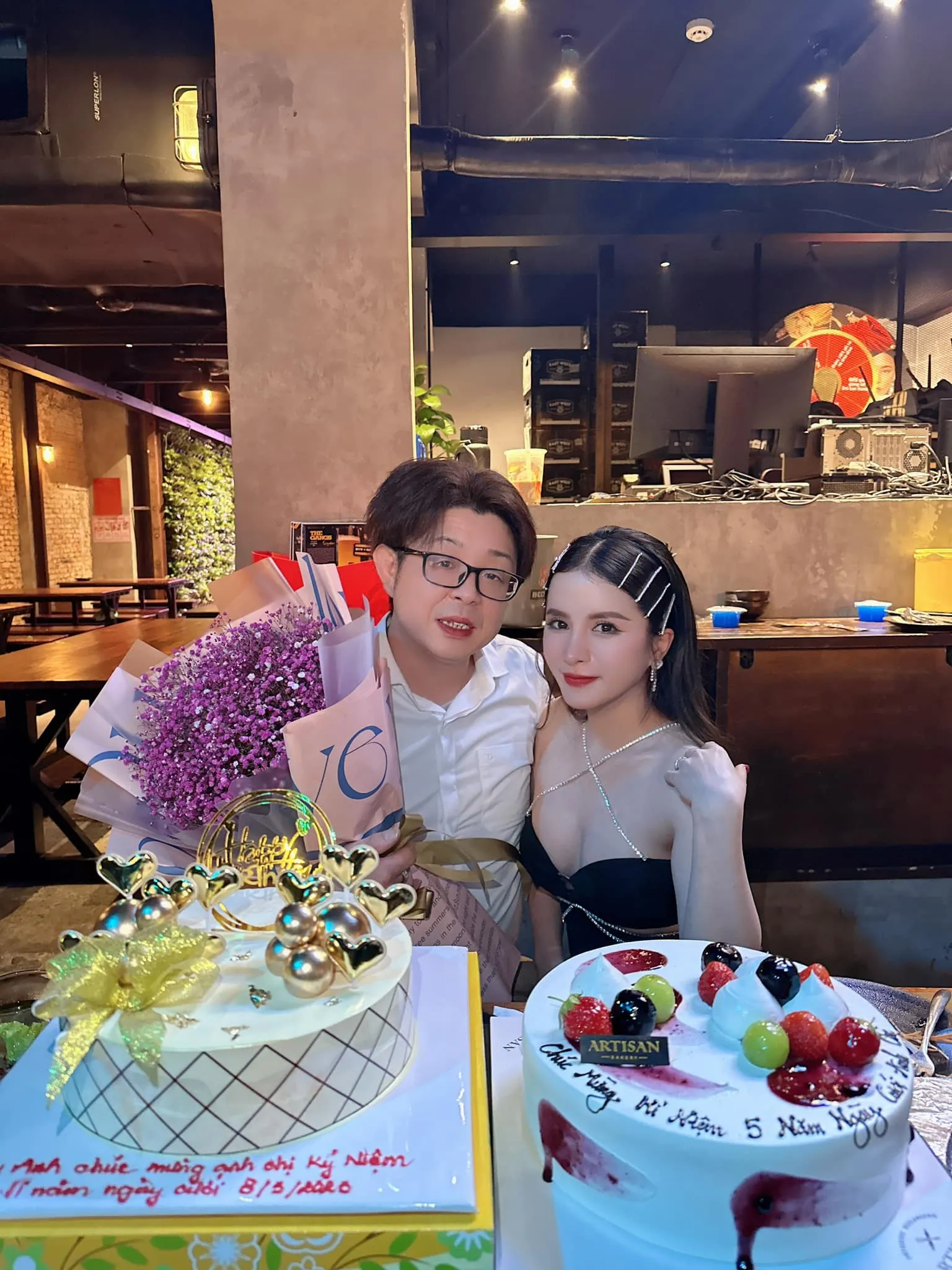 ba-nhan-vlog-chi-nua-ty-to-chuc-ki-niem-ngay-cuoi-1