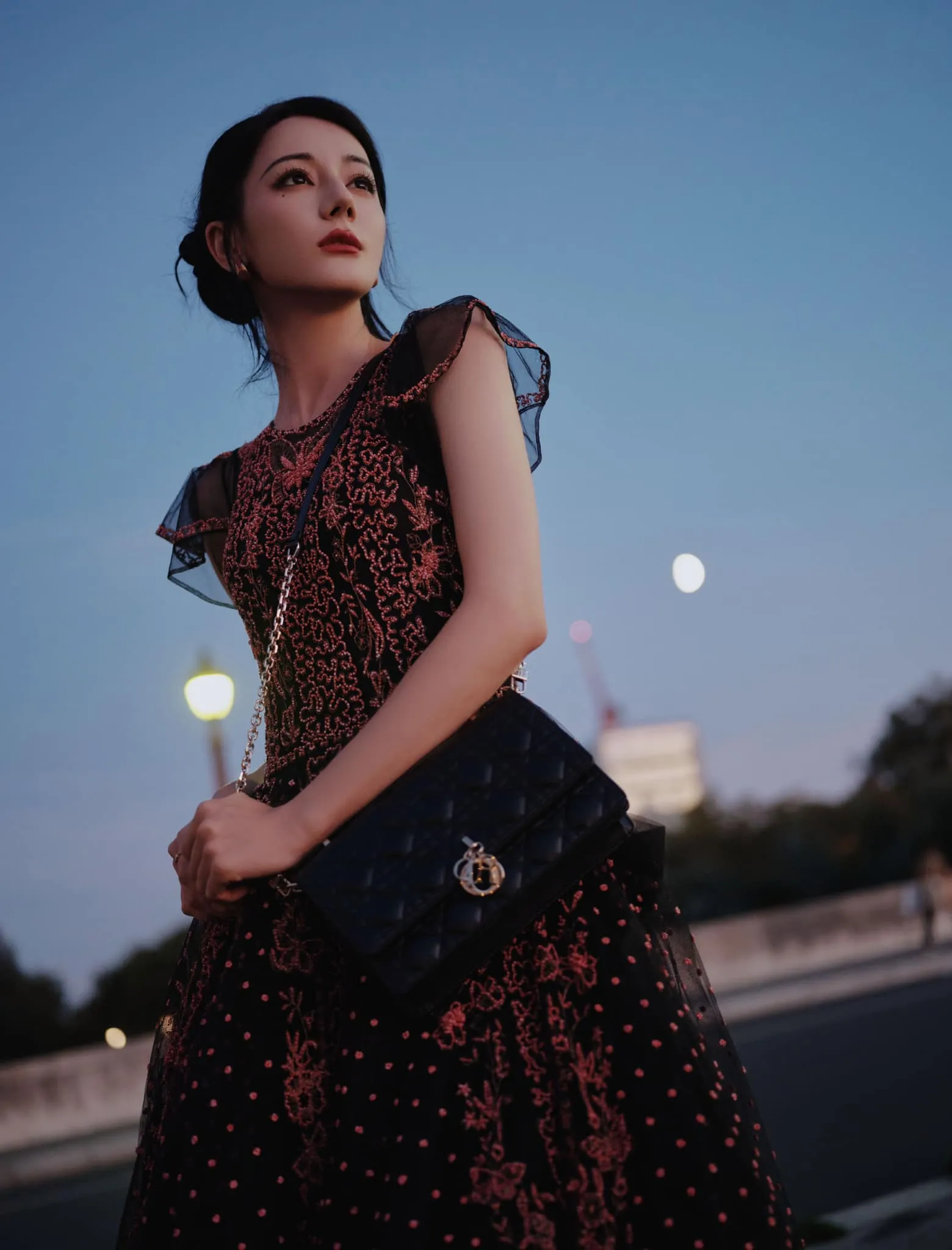 dich-le-nhiet-ba-do-sac-cung-jisoo-blackpink-tai-paris-fashion-week-nhung-bi-ghe-lanh-2