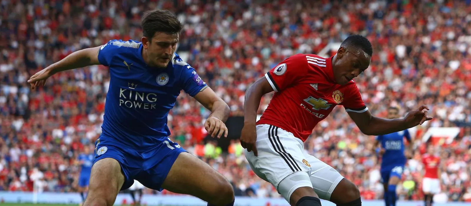 Riyad Mahrez ủng hộ Maguire đến Man Utd - Bóng Đá