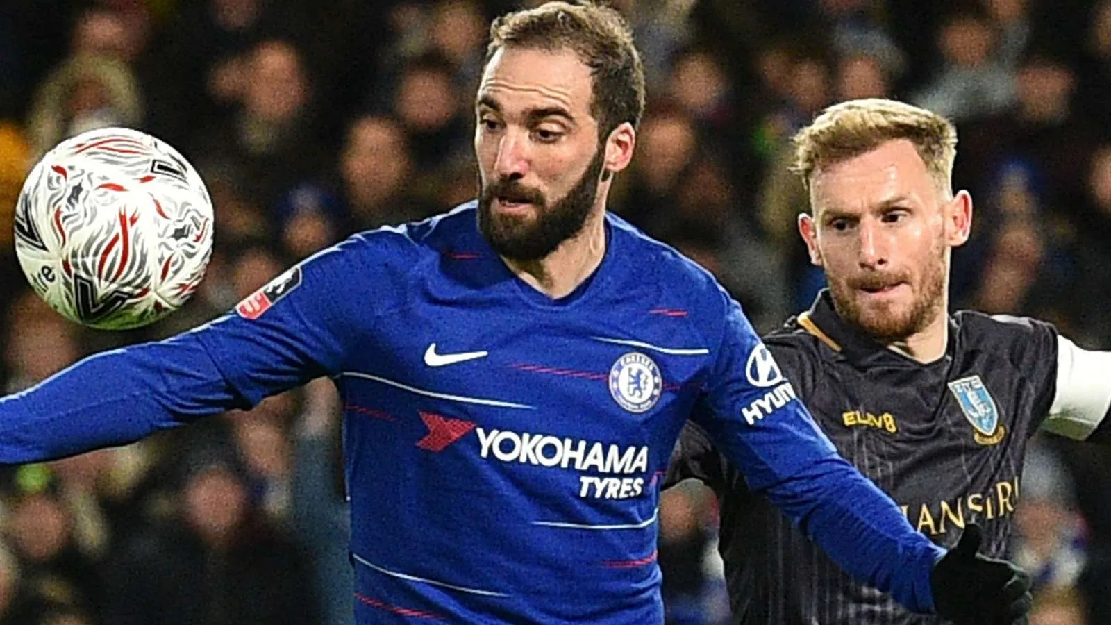 Không ghi bàn, Higuain vẫn được huyền thoại tán dương - Bóng Đá