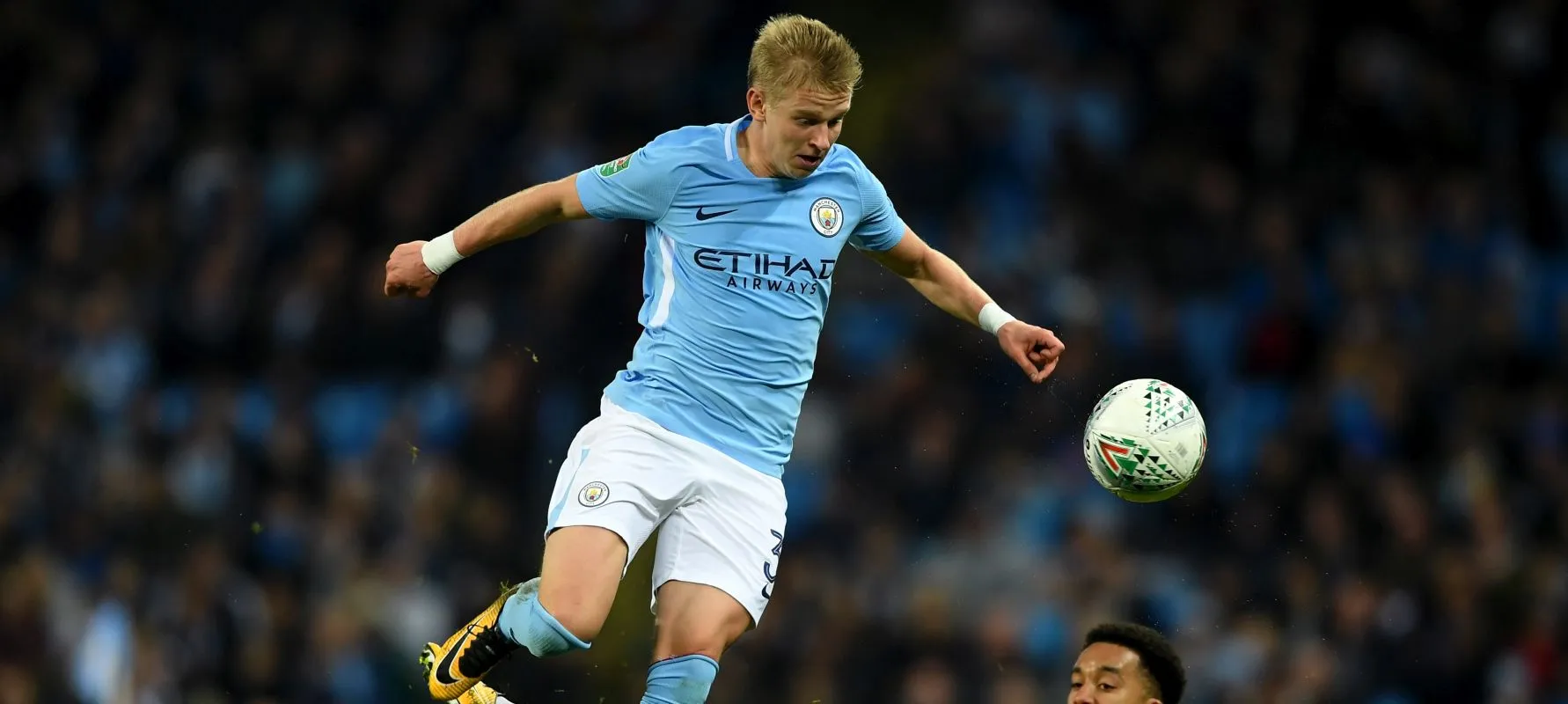 Trảm Oleksandr Zinchenko, nên hay không? - Bóng Đá