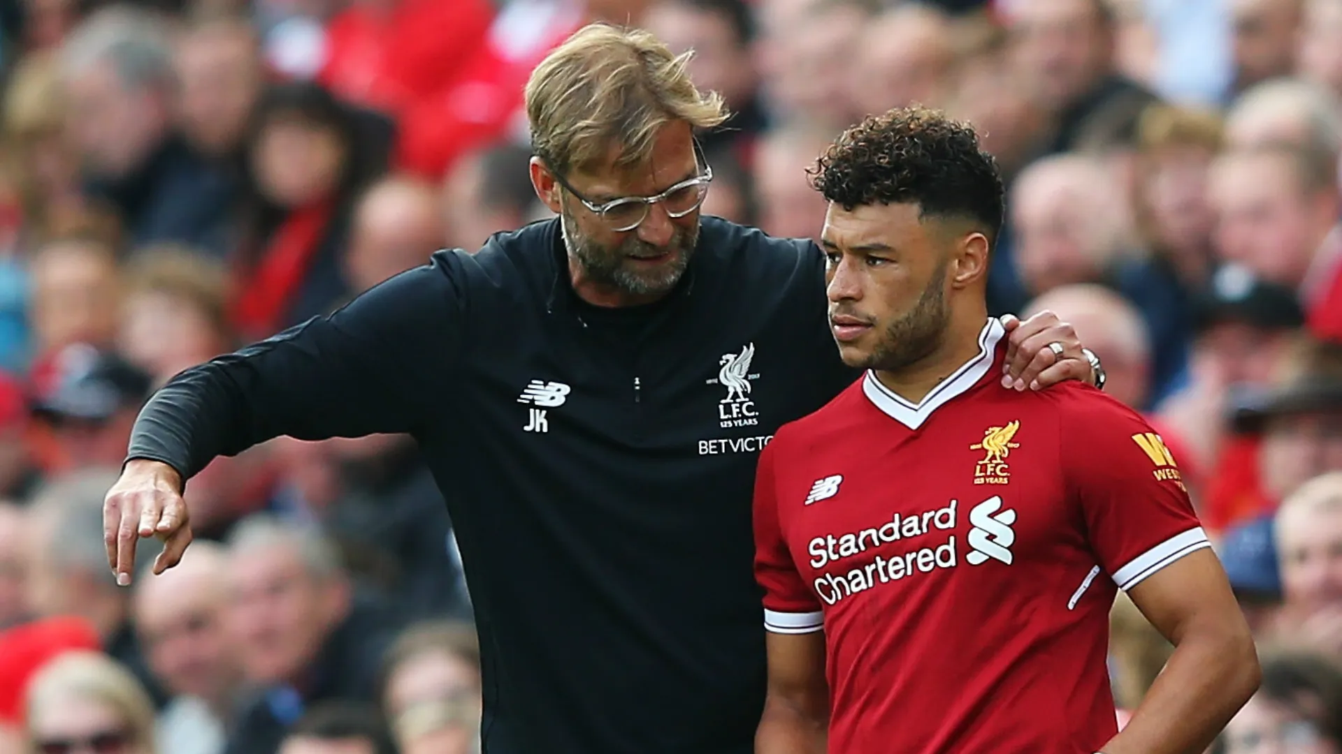 Oxlade-Chamberlain: Cậu ấm ôm giấc mơ huyền thoại - Bóng Đá