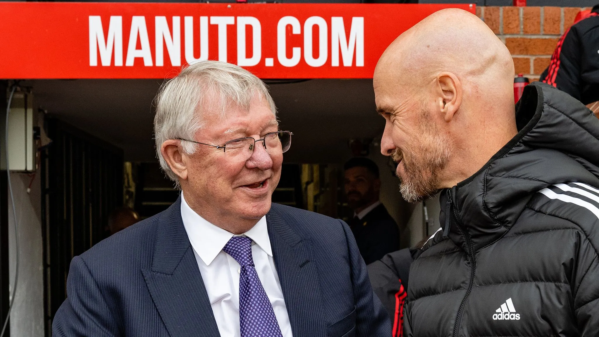 Man Utd vô địch, Sir Alex 'chiếm sóng' tại Wembley - Bóng Đá