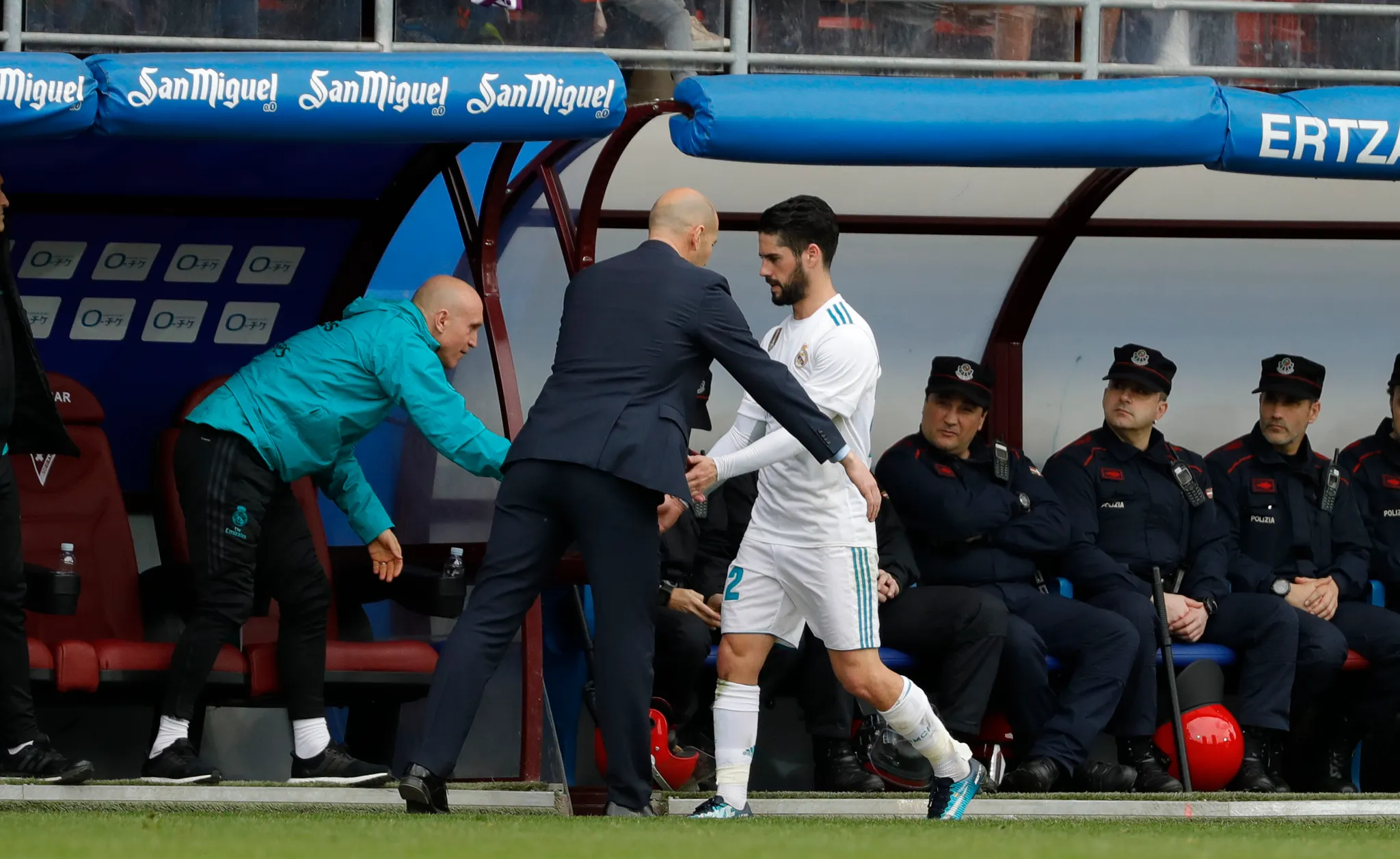 Isco đang 'lạc trôi' nơi đâu? - Bóng Đá