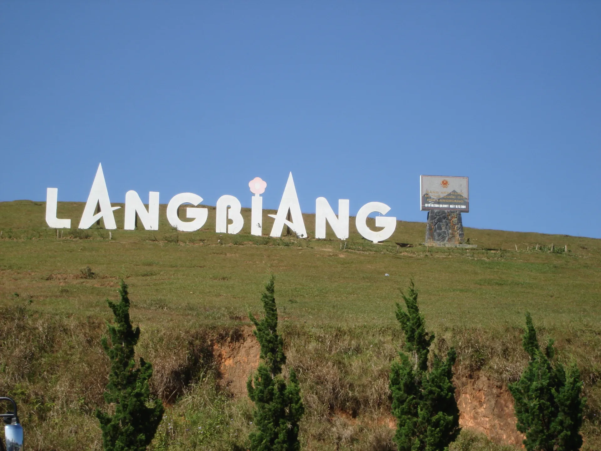 vi-sao-nu-du-khach-han-quoc-gap-chuyen-khong-may-o-kdl-langbiang-1