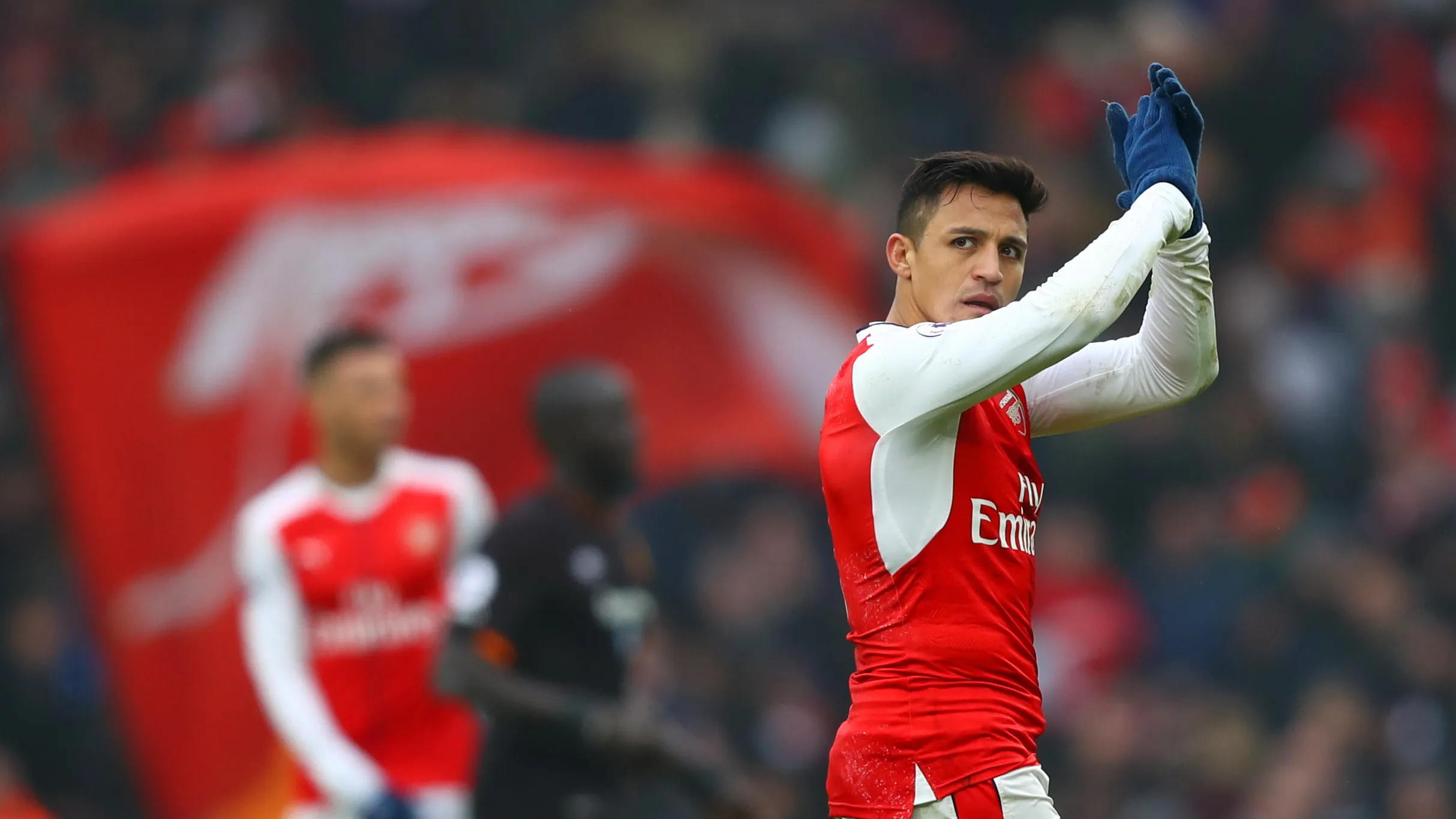 HLV Tim Sherwood khẳng định Sanchez sẽ đến Man City - Bóng Đá
