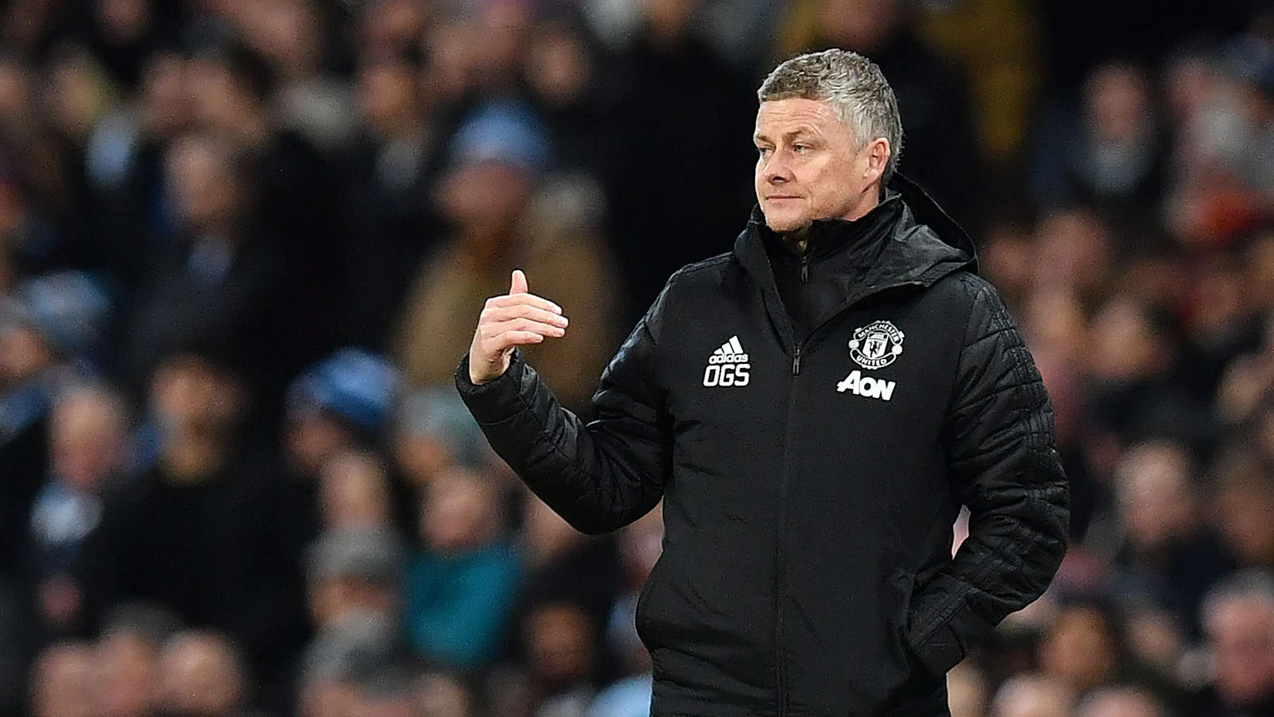 mills urges phil Jones to join newcastle - Bóng Đá
