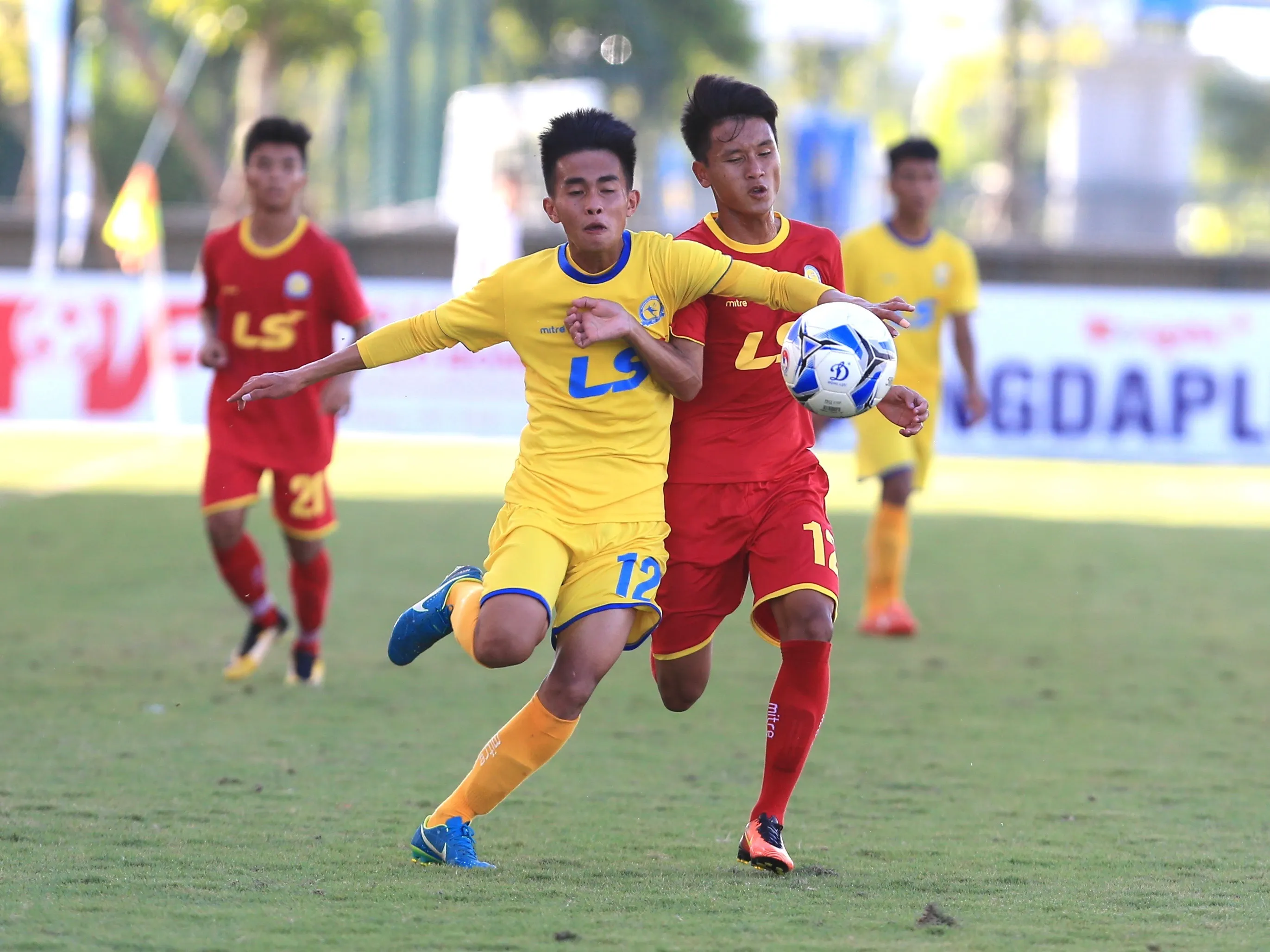 U17 Quốc gia 2018: Loại nhà vô địch PVF,  Viettel chạm trán SLNA  trận chung kết - Bóng Đá