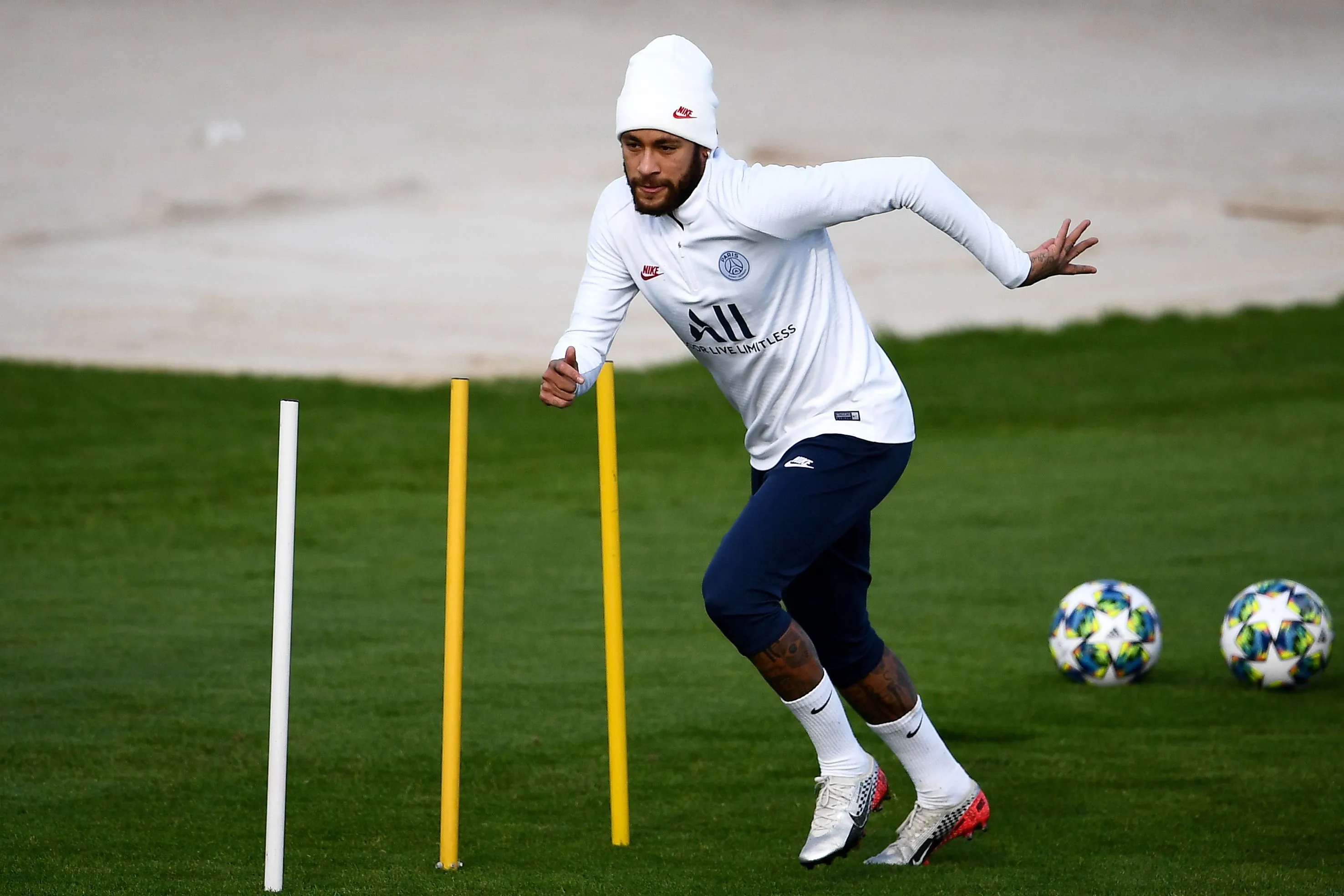 Paper round-up: Neymar insists on return, Barcelona’s Griezmann plan - Bóng Đá