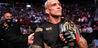 Tân vương hạng nhẹ UFC Charles Oliveira đáp trả Conor McGregor