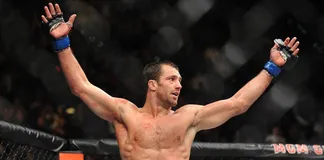 Luke Rockhold sắp trở lại lồng bát giác kể từ sau trận thua Jan Blachowicz hồi năm 2019.