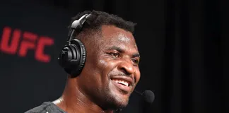 Francis Ngannou vẫn chưa từ bỏ giấc mơ quyền anh.