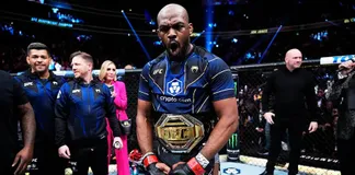 Jon Jones đang là đương kim vô địch hạng nặng.