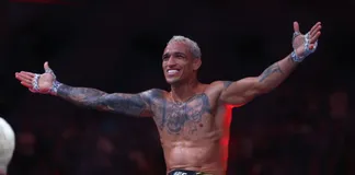 Charles Oliveira là ứng viên số 1 hạng cân nhẹ sau chiến thắng trước Beneil Dariush.