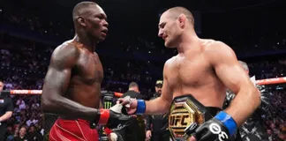 Israel Adesanya để thua Sean Strickland tại UFC 293.