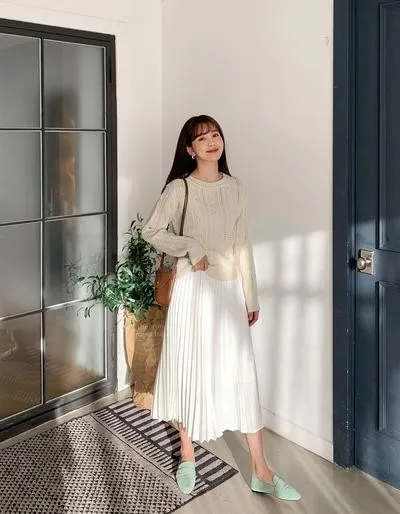 Ưu điểm của nó tôn lên chiều cao mà còn che đi nhiều nhược điểm của đôi chân như đùi to, chân vòng kiềng...