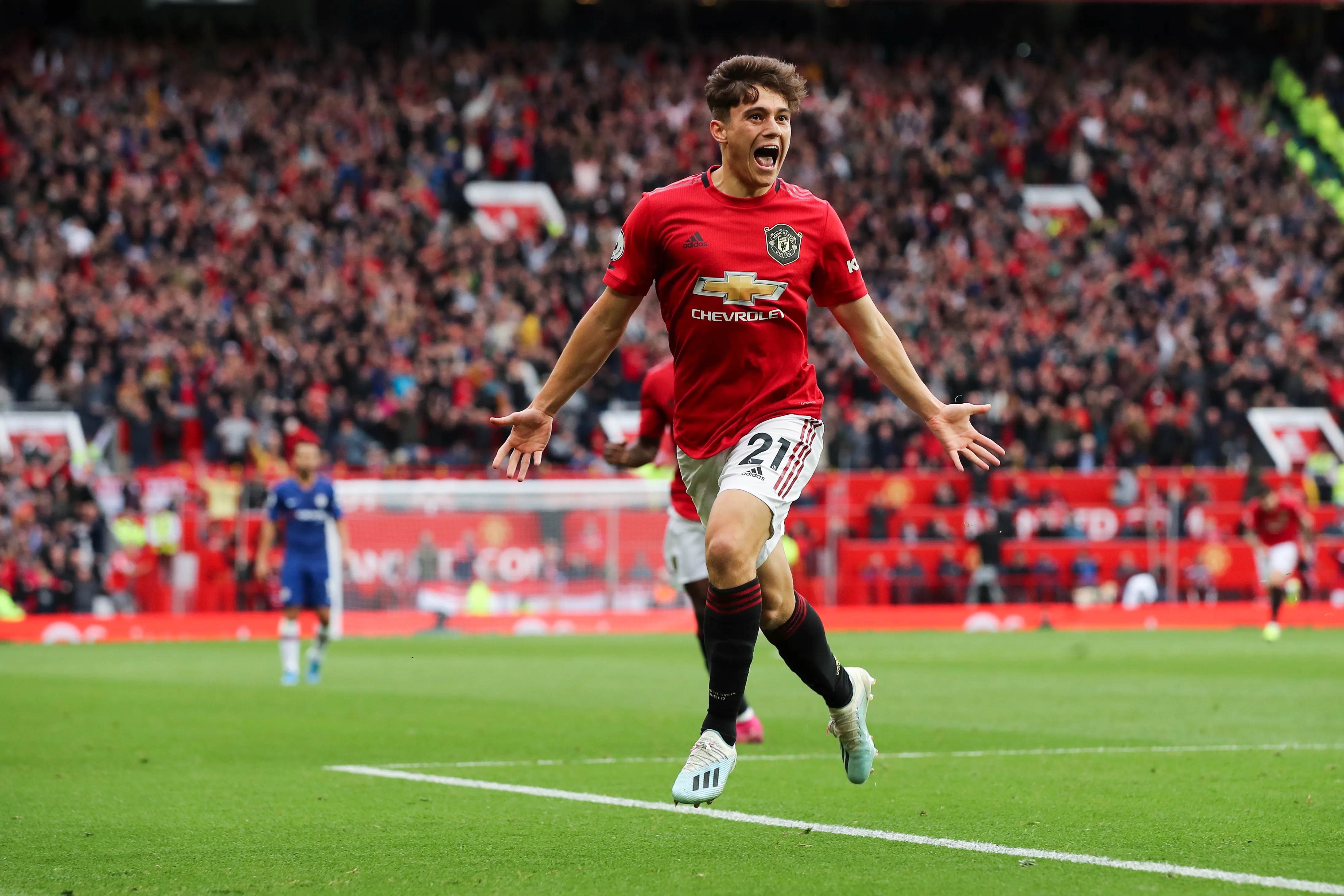 Manchester United fans slam Daniel James’ celebration - Bóng Đá