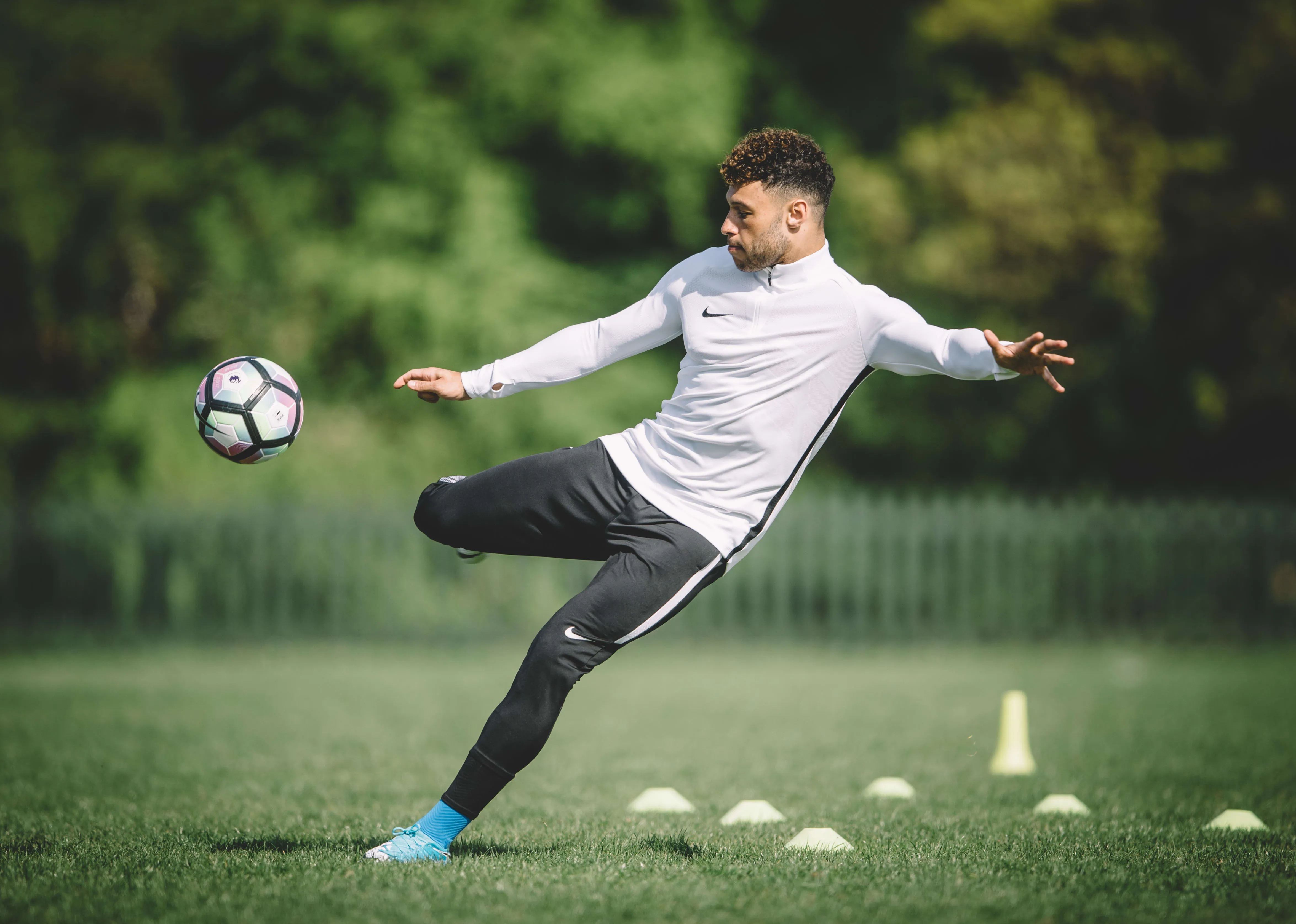 Oxlade-Chamberlain: Cậu ấm ôm giấc mơ huyền thoại - Bóng Đá