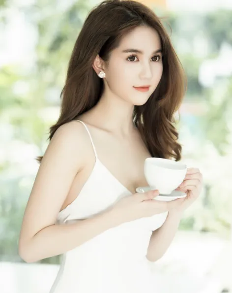 ngoc-trinh-phunutoday2