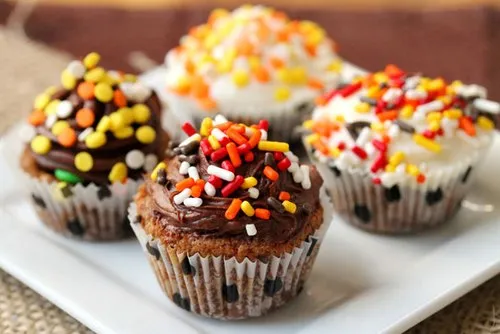 cach_lam_banh_cupcake_8-500x334