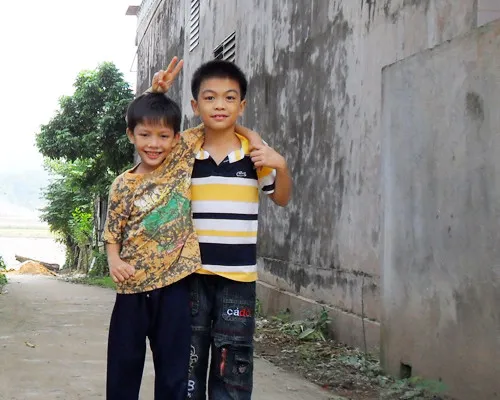 be-trai-hoa-binh-tu-nhan-dau-thai-ke-ro-ki-uc-kiep-truoc-khien-ba-me-dung-hinh (7)