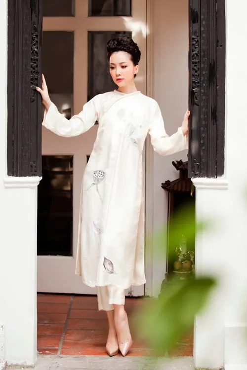 ao-dai-cach-tan-don-xuan-