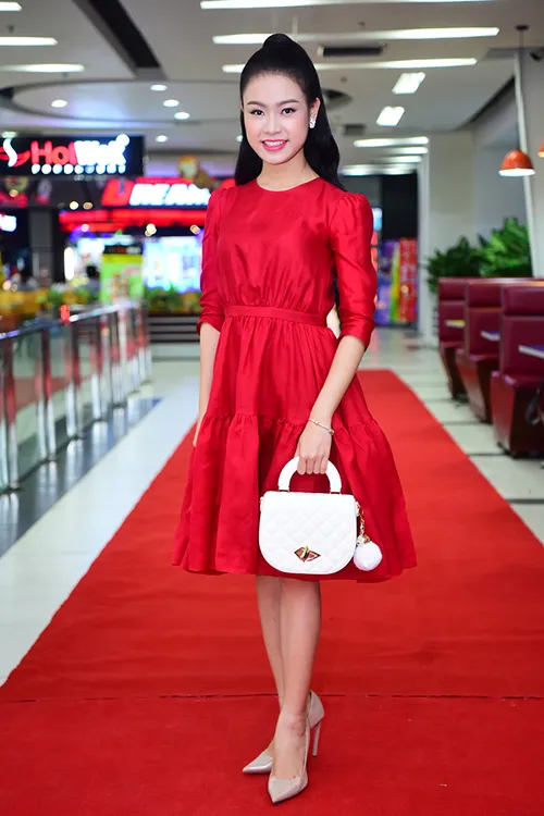 phung-bao-ngoc-van