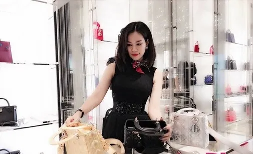 ngoc-trinh-tui-Hermes-5