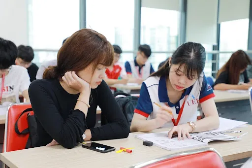top-10-nganh-hoc-co-diem-chuan-cao-nhat-nam-2024-2