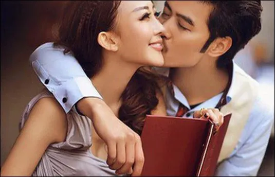 Ngày nay không phải chỉ có đàn ông ngoại tình, mà phụ nữ cũng ra ngoài lang chạ rất nhiều. (ảnh minh họa)