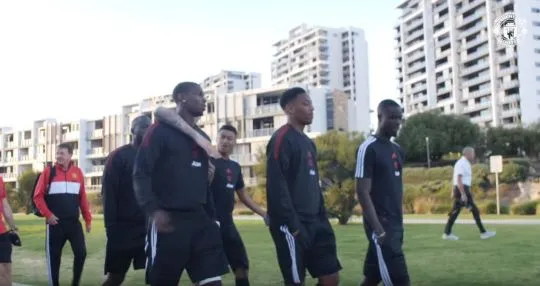 The truth behind Paul Pogba & Jesse Lingard’s ‘bust-up’ in Manchester United tour video - Bóng Đá