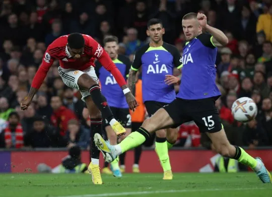 Thierry Henry pinpoints what Marcus Rashford is doing wrong in front of goal after being denied twice against Tottenham - Bóng Đá