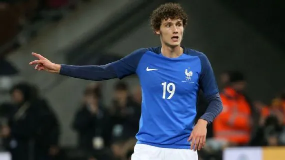 Pavard - cánh chim lạ của Pháp - Bóng Đá