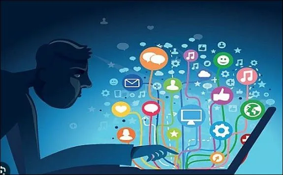 Dần thì mọi người chỉ chú ý hình ảnh của ta trên mạng, để ý đến suy nghĩ của người khác về mình. (ảnh minh họa)
