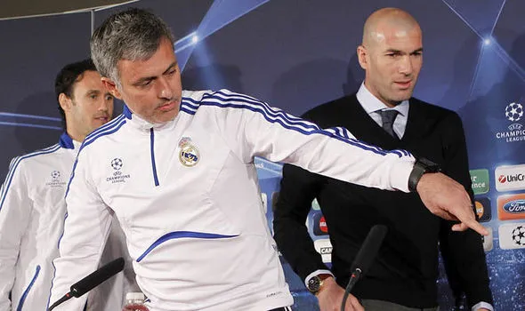 Zidane yêu cầu BLĐ Man Utd gửi thông điệp cho Mourinho - Bóng Đá