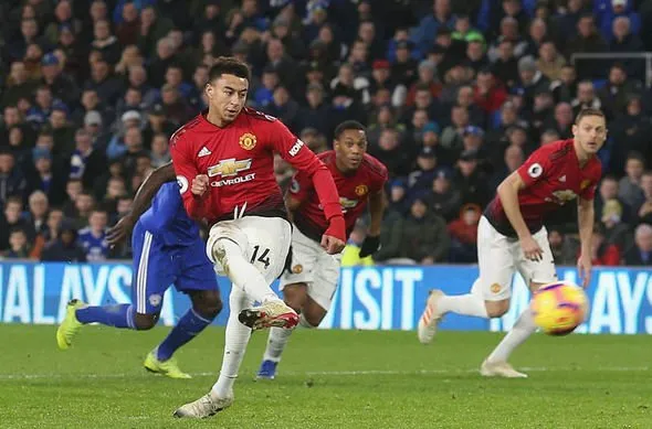 Hủy diệt Cardiff, Man Utd vẫn bị chuyên gia chỉ trích - Bóng Đá