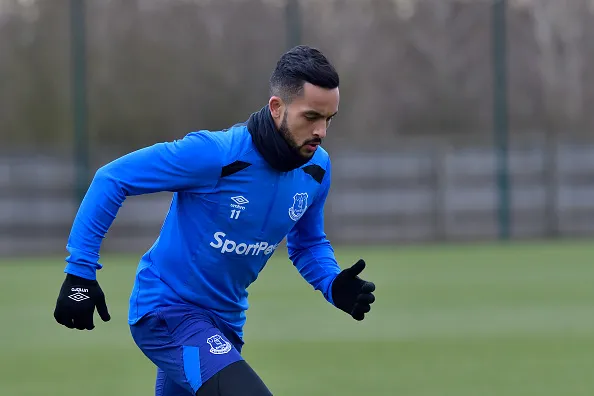 Walcott chạy hùng hục trên sân, quyết tìm lại phong độ thời đỉnh cao - Bóng Đá