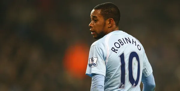Bậc thầy rê bóng Robinho cũng chỉ có vậy? - Bóng Đá