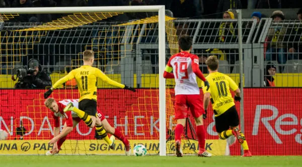 Reus tiếp tục nổ súng nhưng Dortmund chia điểm đáng tiếc - Bóng Đá