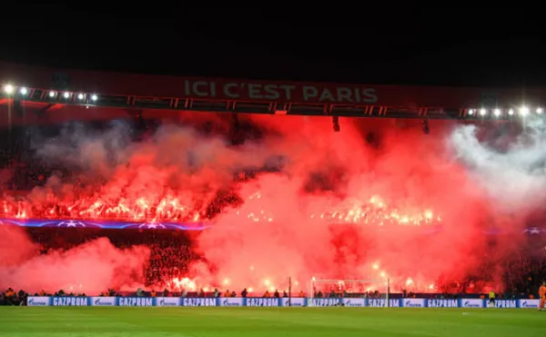 Khói lửa mù mịt ngày 'mộng bá vương' của PSG tan vỡ - Bóng Đá