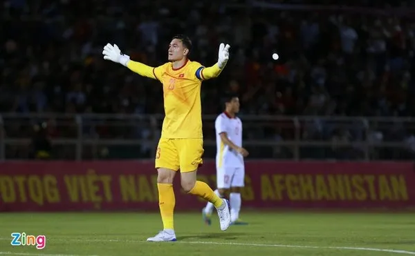 5 điểm nhấn ĐT Việt Nam 2-0 Afghanistan: Khẩu sút mới; Cơn đau đầu của thầy Park - Bóng Đá