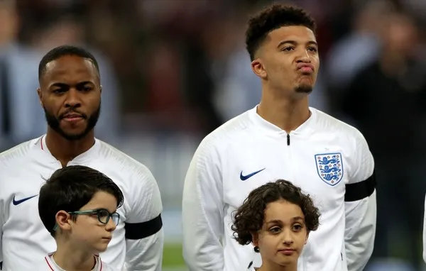 Paul Merson highlights England boss Gareth Southgate’s Jadon Sancho mistake - Bóng Đá