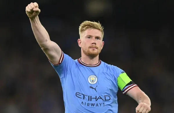 Kevin De Bruyne moves above Dennis Bergkamp into fifth outright on all-time Premier League assist list - Bóng Đá