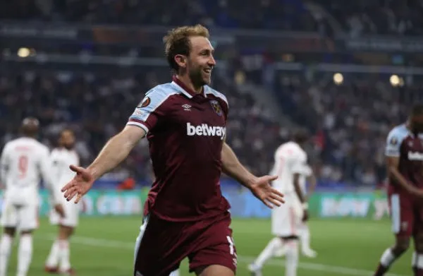 Thắng nhẹ Lyon, West Ham đoạt vé vào bán kết Europa League - Bóng Đá