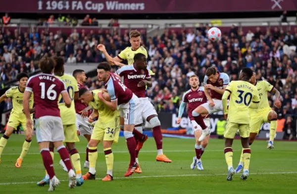 3 quyết định đúng đắn và 1 sai lầm của Arteta trận thắng West Ham - Bóng Đá