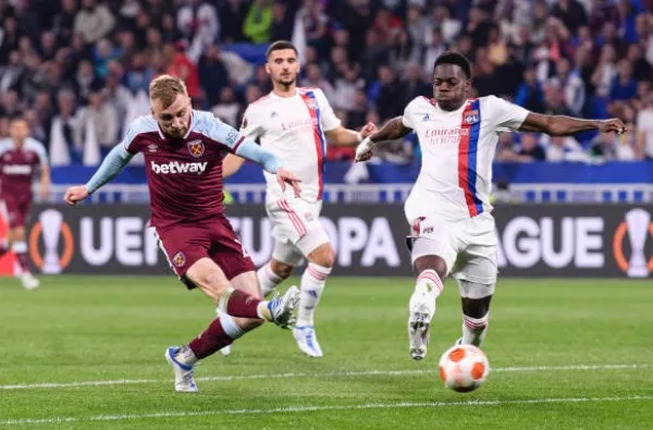 Thắng nhẹ Lyon, West Ham đoạt vé vào bán kết Europa League - Bóng Đá