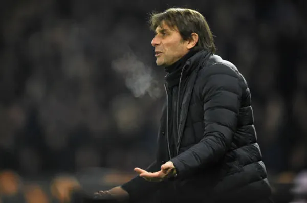 Muôn vàn cảm xúc của Conte trong trận đấu có thể là cuối cùng với Chelsea - Bóng Đá