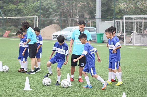 Đội bóng cũ của Luka Modric hỗ trợ bóng đá trẻ Việt Nam - Bóng Đá